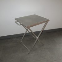 Table pliante en inox
